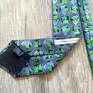 Men’s Oscar The Grouch tie. EEUC